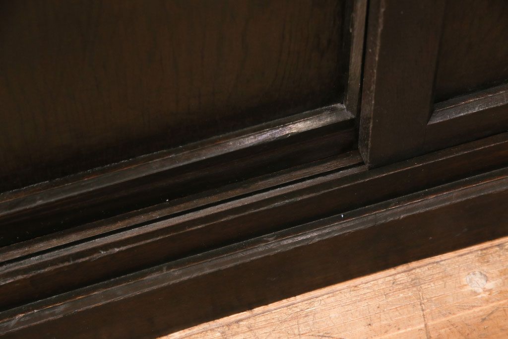 食器棚をリペア&カスタム!既存の棚を撤去し、可動式の棚板を新たに製作。現状に近しい色味に着色し仕上げ。(収納棚、戸棚、キャビネット、カップボード)