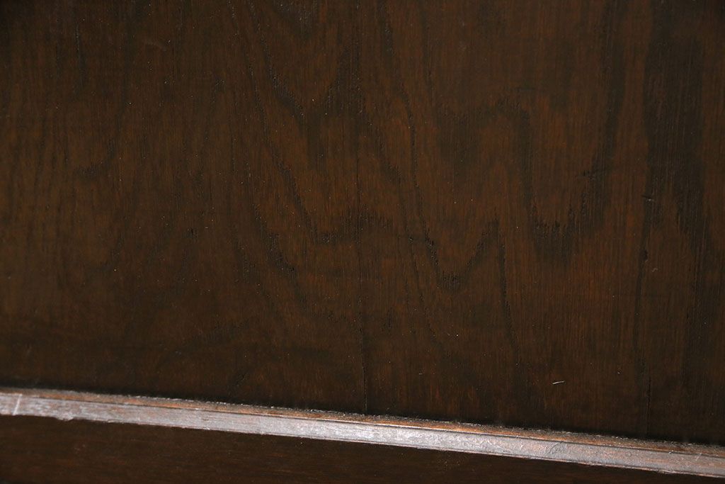 食器棚をリペア&カスタム!既存の棚を撤去し、可動式の棚板を新たに製作。現状に近しい色味に着色し仕上げ。(収納棚、戸棚、キャビネット、カップボード)