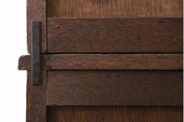 食器棚をリペア&カスタム!既存の棚を撤去し、可動式の棚板を新たに製作。現状に近しい色味に着色し仕上げ。(収納棚、戸棚、キャビネット、カップボード)