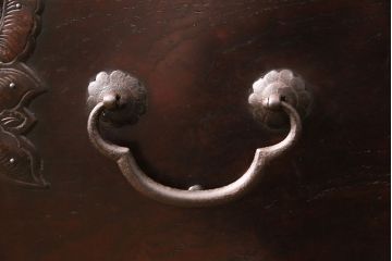 明治大正期の仙台箪笥ローボードの見た目を変えずに綺麗にリペア!鍵の交換。底板の張り替え。(ローチェスト、時代箪笥、引き出し)