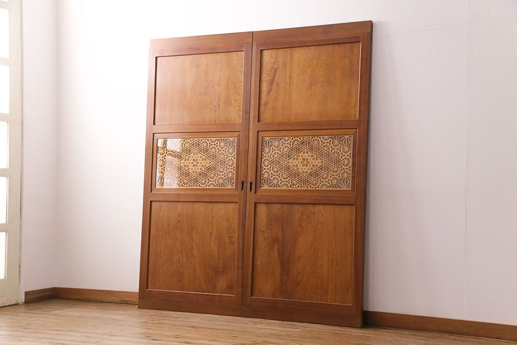 組子入り帯戸2枚をリペア&カスタム!設置場所に合わせてリサイズ。組子部分にクリアガラスを組み入れ。(引き戸、建具)