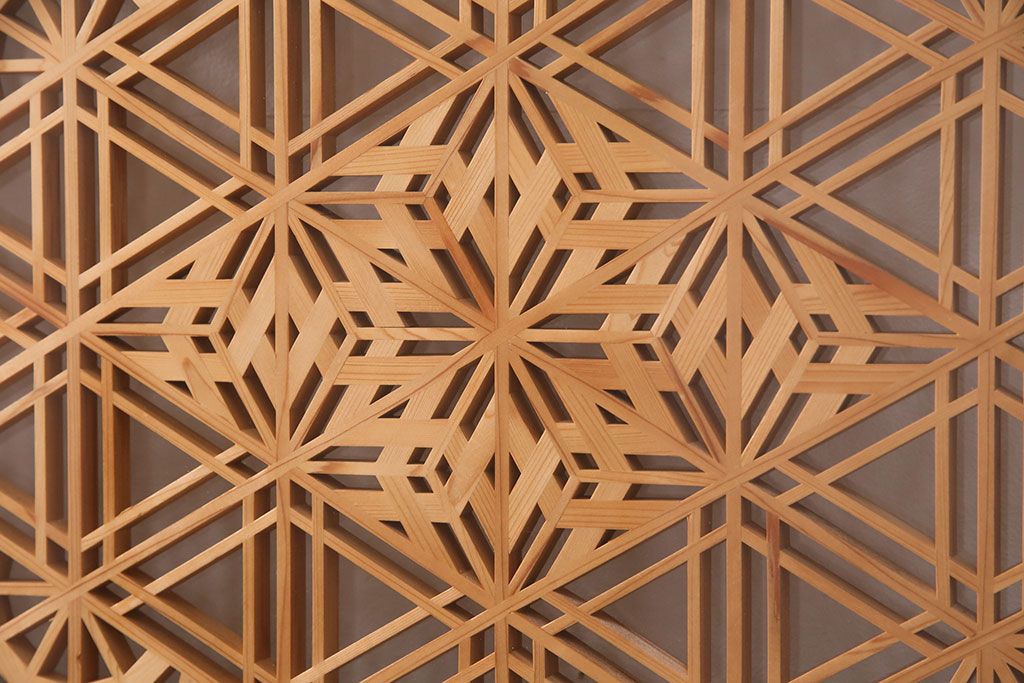 組子入り帯戸2枚をリペア&カスタム!設置場所に合わせてリサイズ。組子部分にクリアガラスを組み入れ。(引き戸、建具)