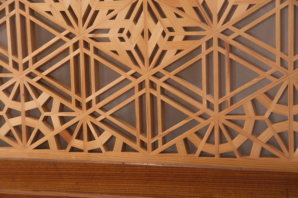 組子入り帯戸2枚をリペア&カスタム!設置場所に合わせてリサイズ。組子部分にクリアガラスを組み入れ。(引き戸、建具)