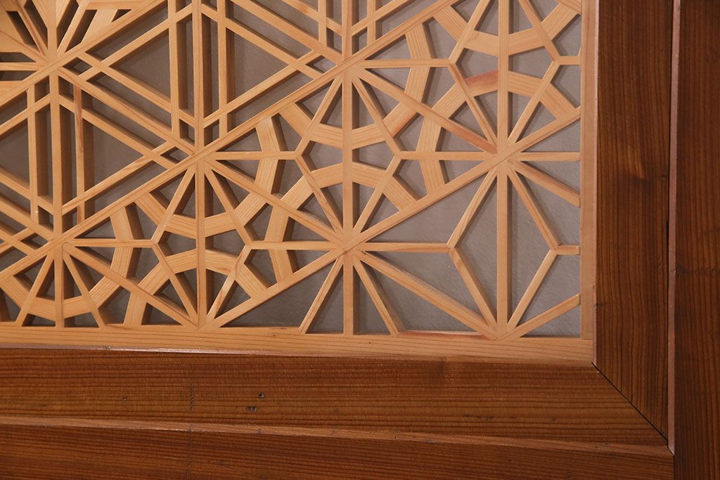 組子入り帯戸2枚をリペア&カスタム!設置場所に合わせてリサイズ。組子部分にクリアガラスを組み入れ。(引き戸、建具)