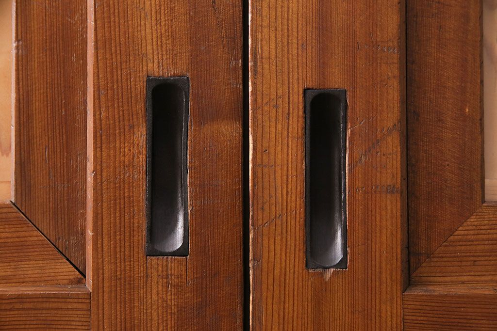 組子入り帯戸2枚をリペア&カスタム!設置場所に合わせてリサイズ。組子部分にクリアガラスを組み入れ。(引き戸、建具)