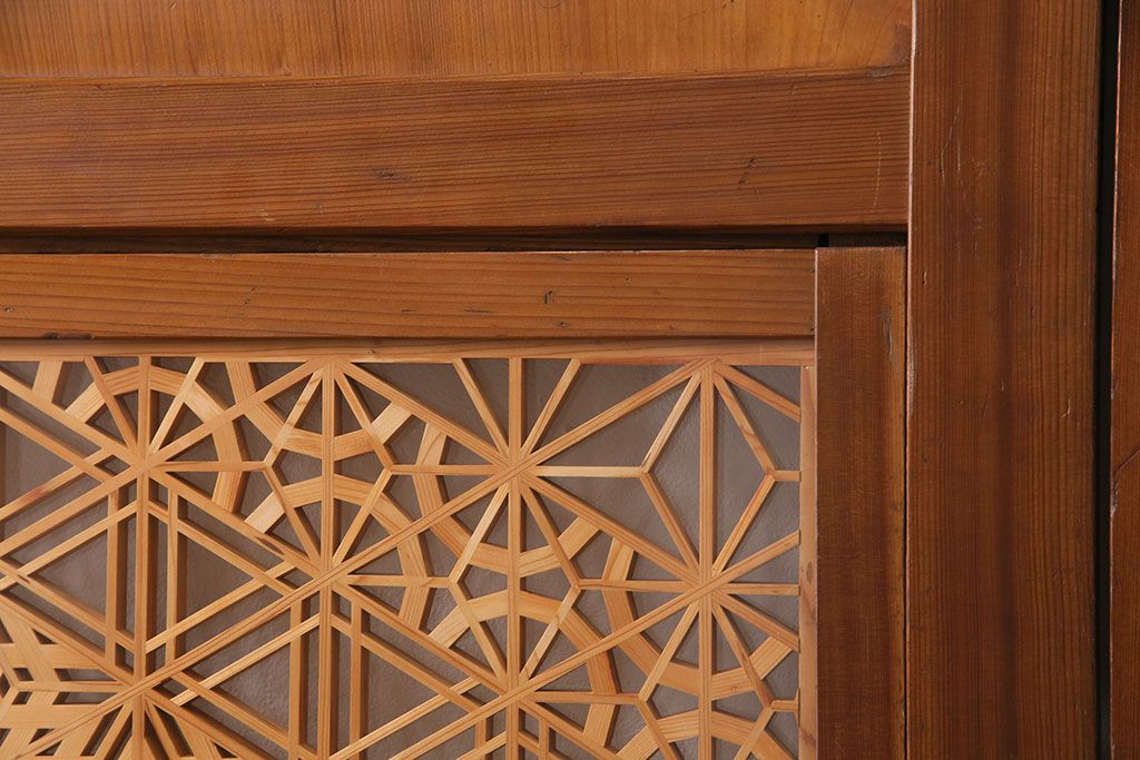 組子入り帯戸2枚をリペア&カスタム!設置場所に合わせてリサイズ。組子部分にクリアガラスを組み入れ。(引き戸、建具)