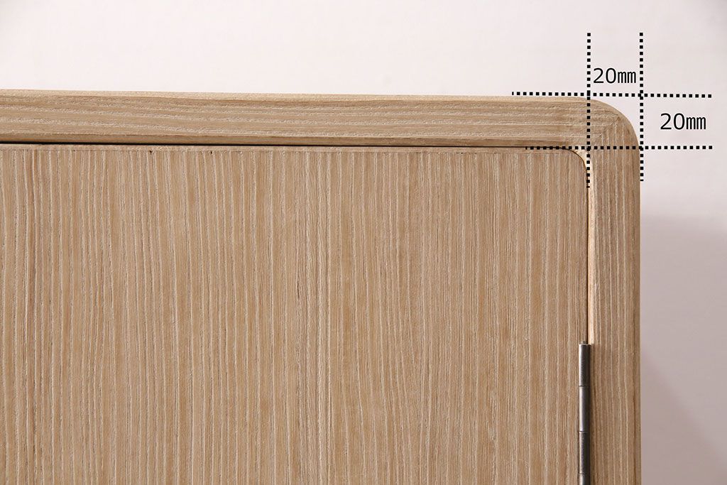 加茂総桐箪笥の見た目を変えずに綺麗にリペア!可動部の調整、クリーニングを行い、砥粉仕上げ。(総桐たんす、衣装箪笥、和タンス、引き出し)