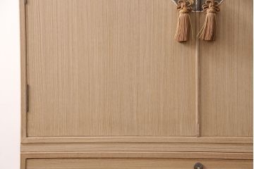 加茂総桐箪笥の見た目を変えずに綺麗にリペア!可動部の調整、クリーニングを行い、砥粉仕上げ。(総桐たんす、衣装箪笥、和タンス、引き出し)