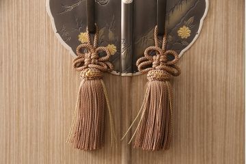 加茂総桐箪笥の見た目を変えずに綺麗にリペア!可動部の調整、クリーニングを行い、砥粉仕上げ。(総桐たんす、衣装箪笥、和タンス、引き出し)