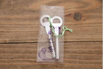 加茂総桐箪笥の見た目を変えずに綺麗にリペア!可動部の調整、クリーニングを行い、砥粉仕上げ。(総桐たんす、衣装箪笥、和タンス、引き出し)