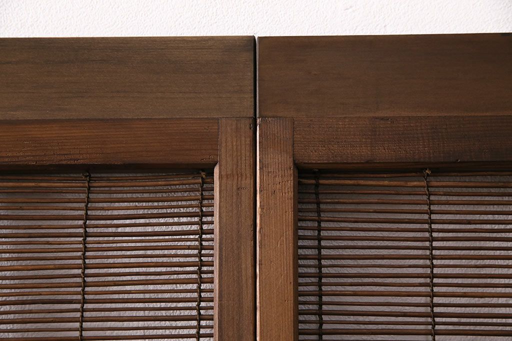 簾戸4枚をリペア&カスタム!設置場所に合わせてリサイズ。取っ手を取り付け。現状に近しい色味に着色し仕上げ。(引き戸、夏戸、建具)