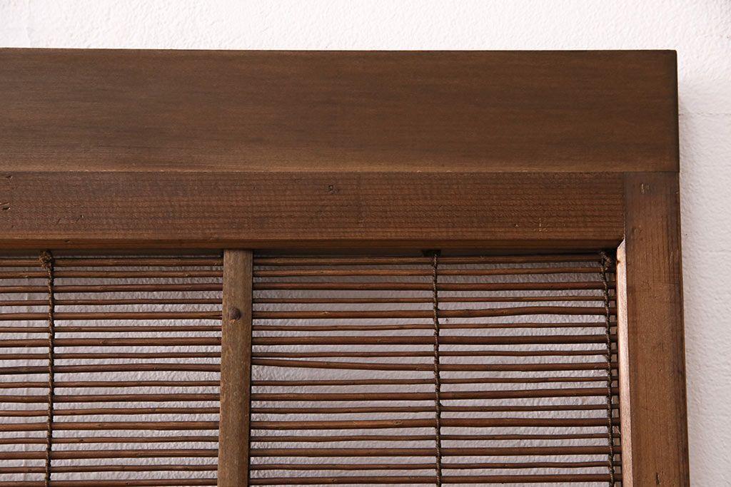 簾戸4枚をリペア&カスタム!設置場所に合わせてリサイズ。取っ手を取り付け。現状に近しい色味に着色し仕上げ。(引き戸、夏戸、建具)