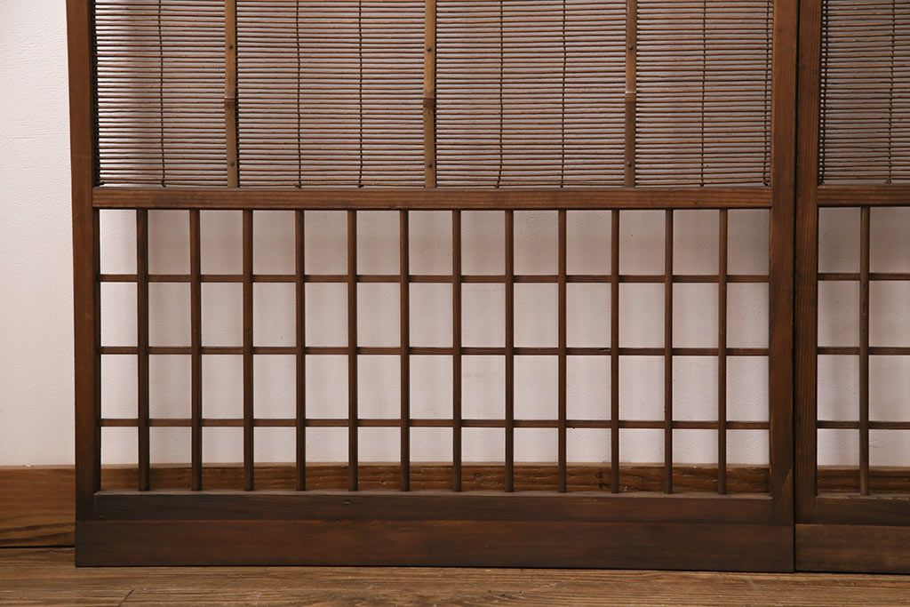 簾戸4枚をリペア&カスタム!設置場所に合わせてリサイズ。取っ手を取り付け。現状に近しい色味に着色し仕上げ。(引き戸、夏戸、建具)