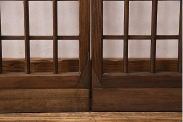 簾戸4枚をリペア&カスタム!設置場所に合わせてリサイズ。取っ手を取り付け。現状に近しい色味に着色し仕上げ。(引き戸、夏戸、建具)