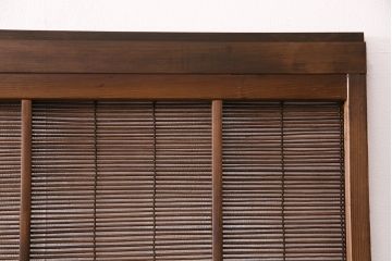 簾戸4枚をリペア&カスタム!設置場所に合わせてリサイズ。取っ手を取り付け。現状に近しい色味に着色し仕上げ。(引き戸、夏戸、建具)