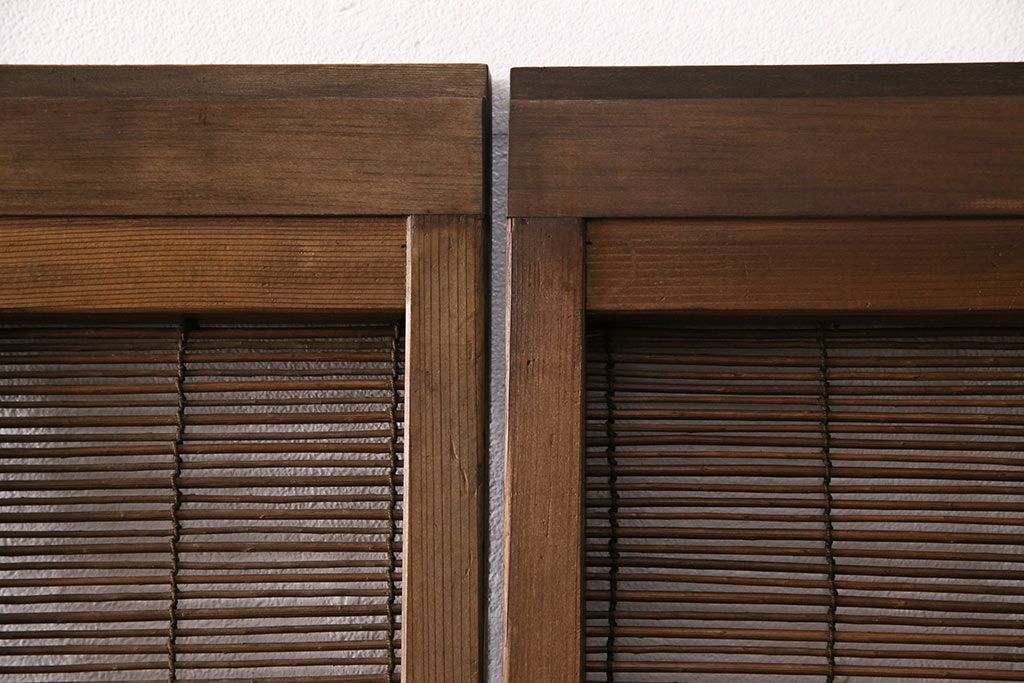 簾戸4枚をリペア&カスタム!設置場所に合わせてリサイズ。取っ手を取り付け。現状に近しい色味に着色し仕上げ。(引き戸、夏戸、建具)