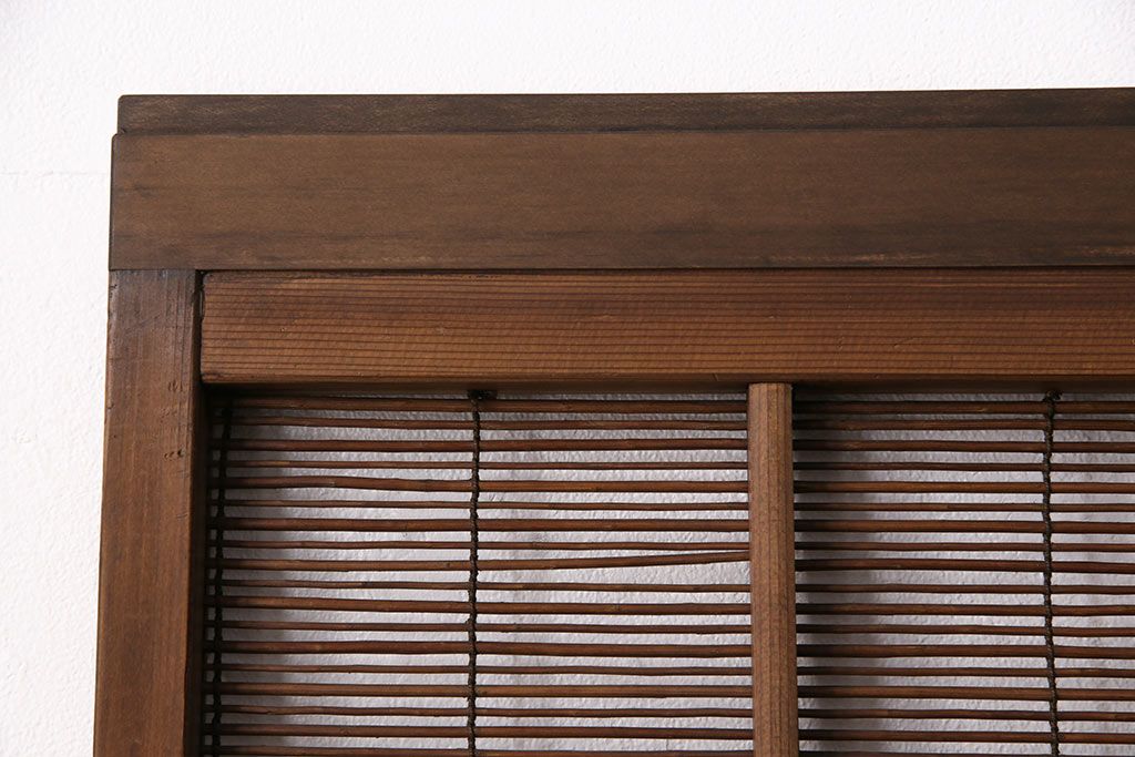 簾戸4枚をリペア&カスタム!設置場所に合わせてリサイズ。取っ手を取り付け。現状に近しい色味に着色し仕上げ。(引き戸、夏戸、建具)