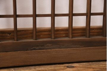 簾戸4枚をリペア&カスタム!設置場所に合わせてリサイズ。取っ手を取り付け。現状に近しい色味に着色し仕上げ。(引き戸、夏戸、建具)