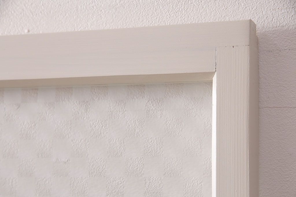 ガラス戸2枚をリペア&カスタム!設置場所に合わせてリサイズ。クリアガラス、市松模様ガラスを組み入れ。アンティークホワイトのペイント仕上げ。(引き戸、建具)