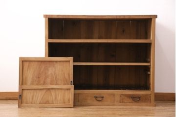大正期の関東水屋箪笥をリペア&カスタム!ストリップド(剥離)加工を施し、天板を張り替え。可動式の棚板を設置。(収納棚、戸棚、食器棚)