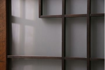 組子入りのガラス戸2枚をリペア&カスタム!吊り戸仕様に加工。埋木・加工部分の色合わせ。(引き戸、建具)