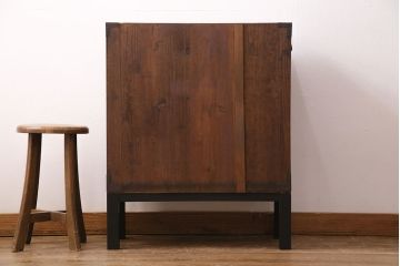 明治大正期の小箪笥をリペア&カスタム!傷んだ木部の補修。マットブラックにペイントした木製脚を取り付け。(収納箪笥、時代箪笥、チェスト)