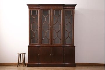 ヒッコリーチェアの照明付きキャビネットをリペア&カスタム!可動式のガラス棚板を3枚追加。(初期棚、カップボード、キャビネット)