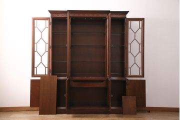 ヒッコリーチェアの照明付きキャビネットをリペア&カスタム!可動式のガラス棚板を3枚追加。(初期棚、カップボード、キャビネット)