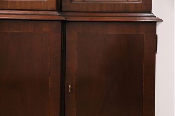 ヒッコリーチェアの照明付きキャビネットをリペア&カスタム!可動式のガラス棚板を3枚追加。(初期棚、カップボード、キャビネット)