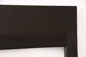 ガラス戸4枚をリペア&カスタム!設置場所に合わせてリサイズ。引き手、戸車を取り付け。濃い茶色で着色し仕上げ。(引き戸、建具)