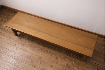 昭和中期の長テーブルの見た目を変えずに綺麗にリペア!クリーニングを行い、天板ウレタン仕上げ。(ローテーブル、作業台)