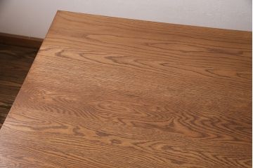 格納スツール6脚付きテーブルをリペア&カスタム!可動部の調整を行い、アンティークホワイトのペイント仕上げ。(ダイニングテーブル、椅子)