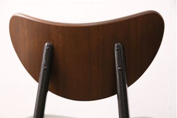 ビンテージのG-PLANのバタフライチェア2脚をリペア&カスタム!座面の張り替え。現状の色味に合わせて着色し仕上げ。(ダイニングチェア、椅子)