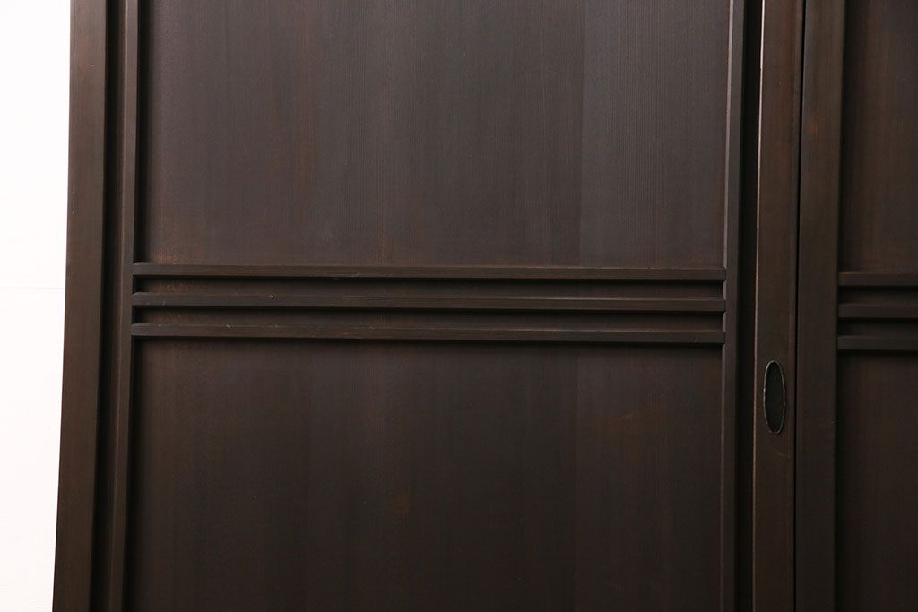 大正昭和初期の板戸2枚をリペア&カスタム!それぞれ設置場所に合わせてリサイズ。当店商品を参考に着色し仕上げ。(引き戸、建具)