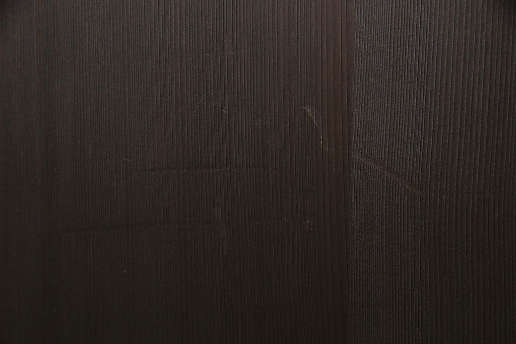 大正昭和初期の板戸2枚をリペア&カスタム!それぞれ設置場所に合わせてリサイズ。当店商品を参考に着色し仕上げ。(引き戸、建具)