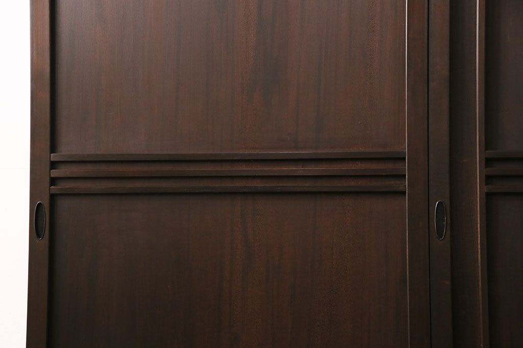 大正昭和初期の板戸2枚をリペア&カスタム!それぞれ設置場所に合わせてリサイズ。当店商品を参考に着色し仕上げ。(引き戸、建具)