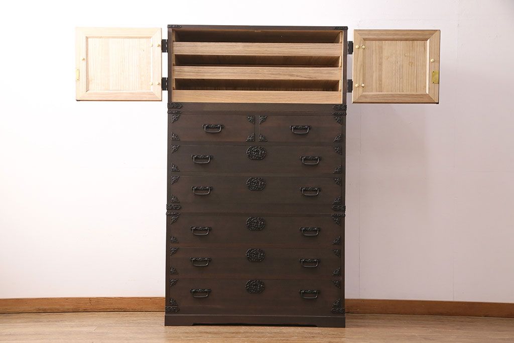 国産の総桐箪笥をリペア&カスタム!可動部の調整。濃い茶色で着色し仕上げ。(衣装箪笥、和タンス、引き出し、桐たんす)