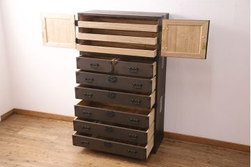 国産の総桐箪笥をリペア&カスタム!可動部の調整。濃い茶色で着色し仕上げ。(衣装箪笥、和タンス、引き出し、桐たんす)