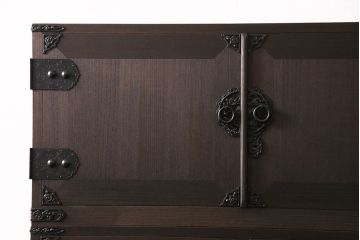 国産の総桐箪笥をリペア&カスタム!可動部の調整。濃い茶色で着色し仕上げ。(衣装箪笥、和タンス、引き出し、桐たんす)