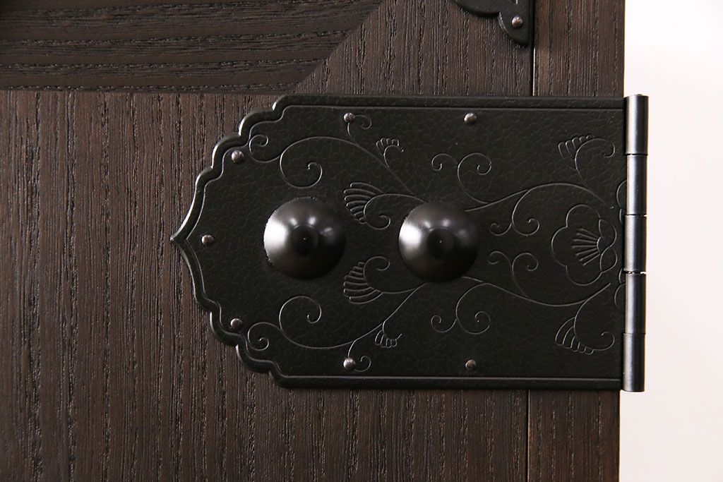 国産の総桐箪笥をリペア&カスタム!可動部の調整。濃い茶色で着色し仕上げ。(衣装箪笥、和タンス、引き出し、桐たんす)