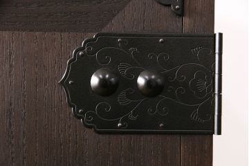 国産の総桐箪笥をリペア&カスタム!可動部の調整。濃い茶色で着色し仕上げ。(衣装箪笥、和タンス、引き出し、桐たんす)