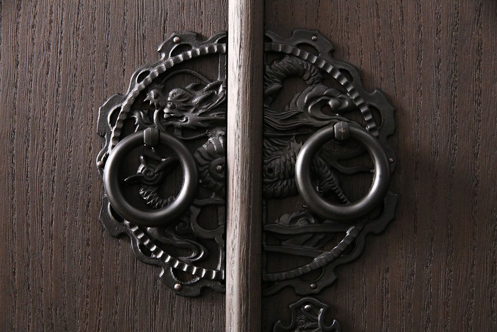 国産の総桐箪笥をリペア&カスタム!可動部の調整。濃い茶色で着色し仕上げ。(衣装箪笥、和タンス、引き出し、桐たんす)