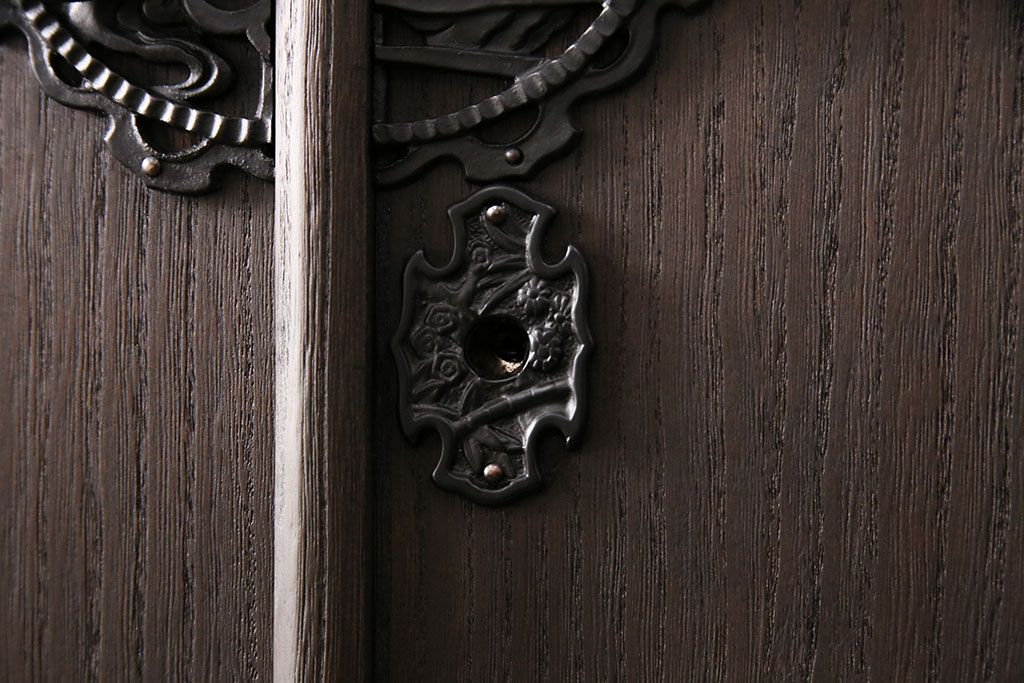 国産の総桐箪笥をリペア&カスタム!可動部の調整。濃い茶色で着色し仕上げ。(衣装箪笥、和タンス、引き出し、桐たんす)