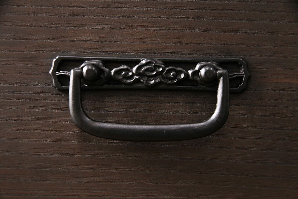 国産の総桐箪笥をリペア&カスタム!可動部の調整。濃い茶色で着色し仕上げ。(衣装箪笥、和タンス、引き出し、桐たんす)