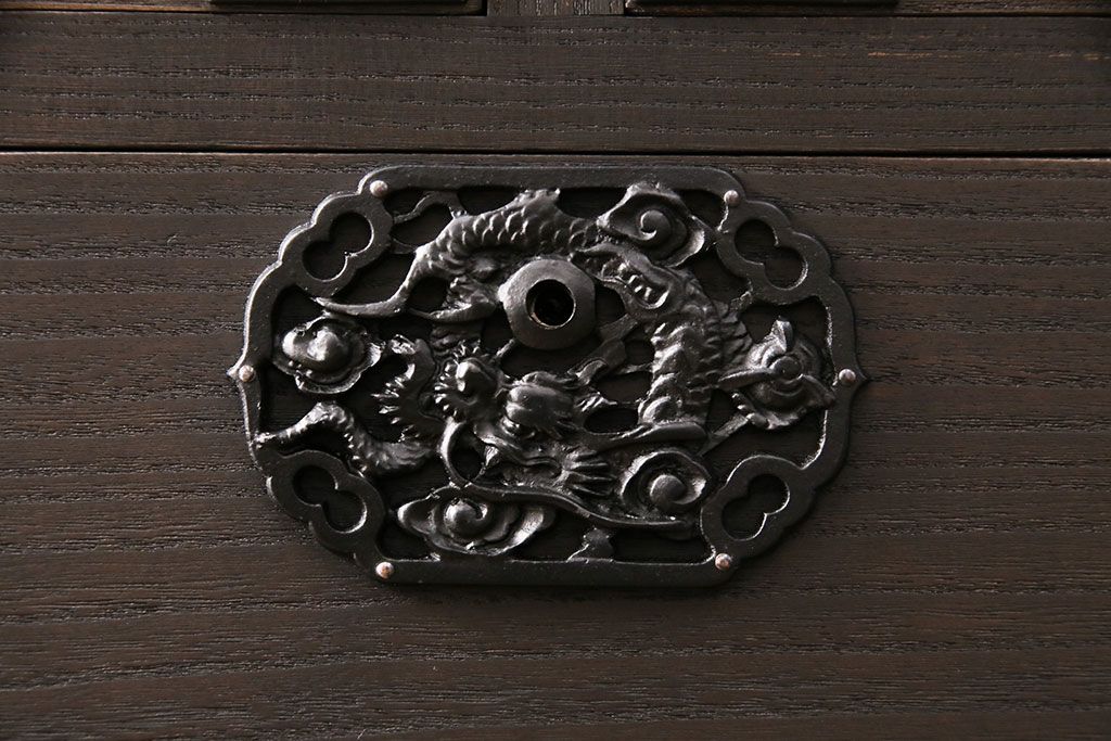 国産の総桐箪笥をリペア&カスタム!可動部の調整。濃い茶色で着色し仕上げ。(衣装箪笥、和タンス、引き出し、桐たんす)