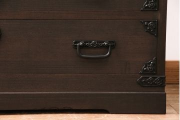 国産の総桐箪笥をリペア&カスタム!可動部の調整。濃い茶色で着色し仕上げ。(衣装箪笥、和タンス、引き出し、桐たんす)