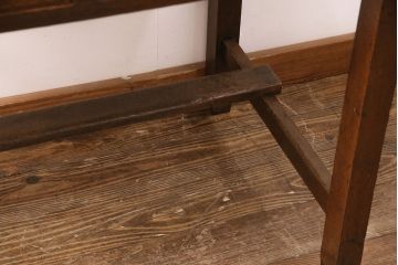 昭和初期の平机をリペア&カスタム!高品質リペアを施し、1トーン落ち着いた色味に着色し仕上げ。