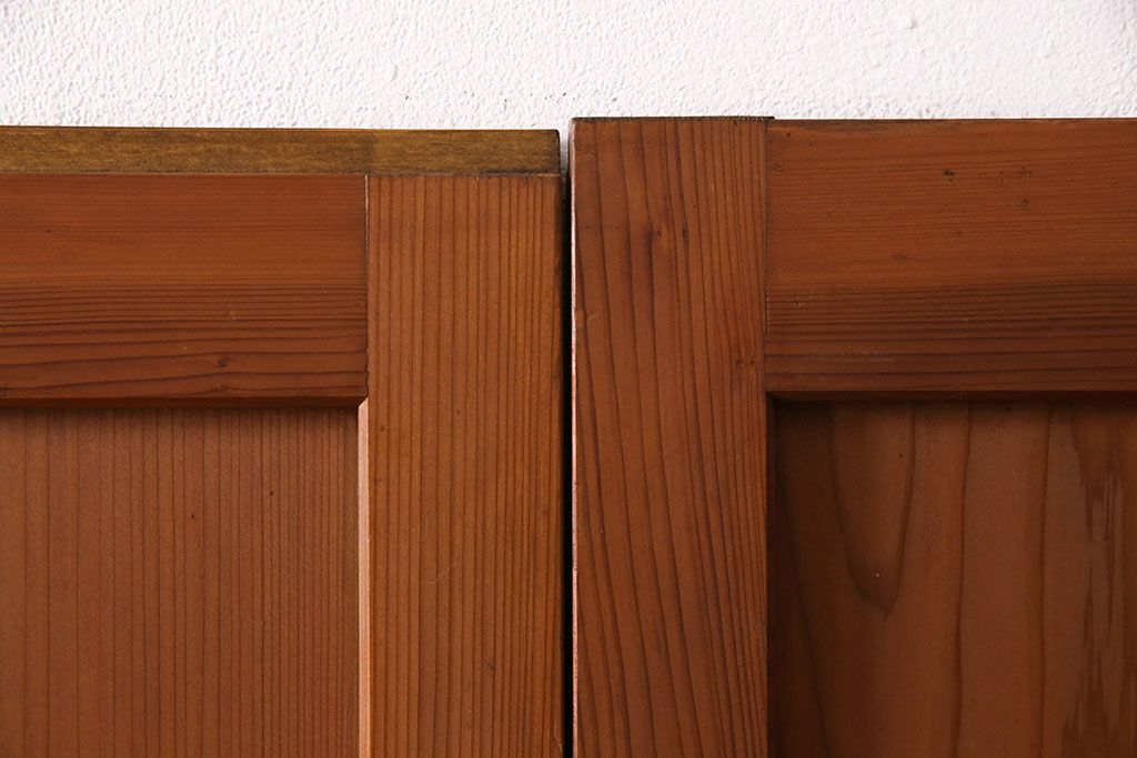 組子入り帯戸4枚をリペア&カスタム!設置場所に合わせてリサイズ。戸車を取り付け。帯部分のガラスをクリアガラスに変更。(引き戸、建具)