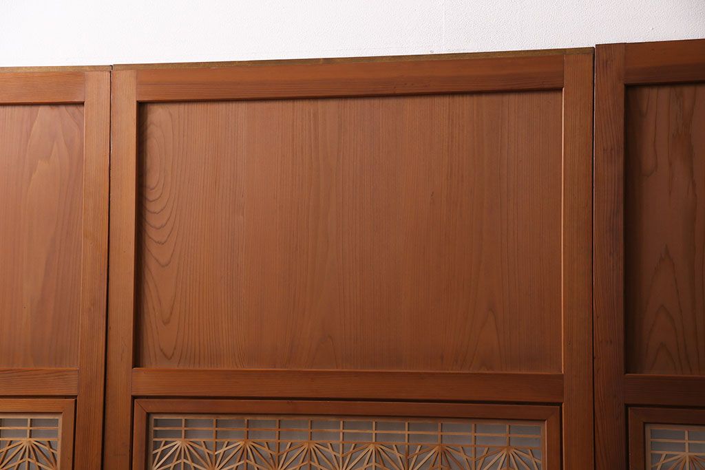 組子入り帯戸4枚をリペア&カスタム!設置場所に合わせてリサイズ。戸車を取り付け。帯部分のガラスをクリアガラスに変更。(引き戸、建具)