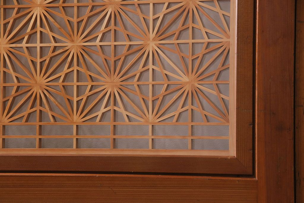 組子入り帯戸4枚をリペア&カスタム!設置場所に合わせてリサイズ。戸車を取り付け。帯部分のガラスをクリアガラスに変更。(引き戸、建具)